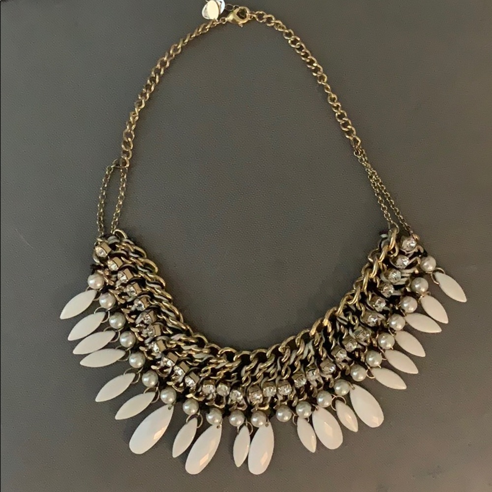 Stunning jeweled necklace
